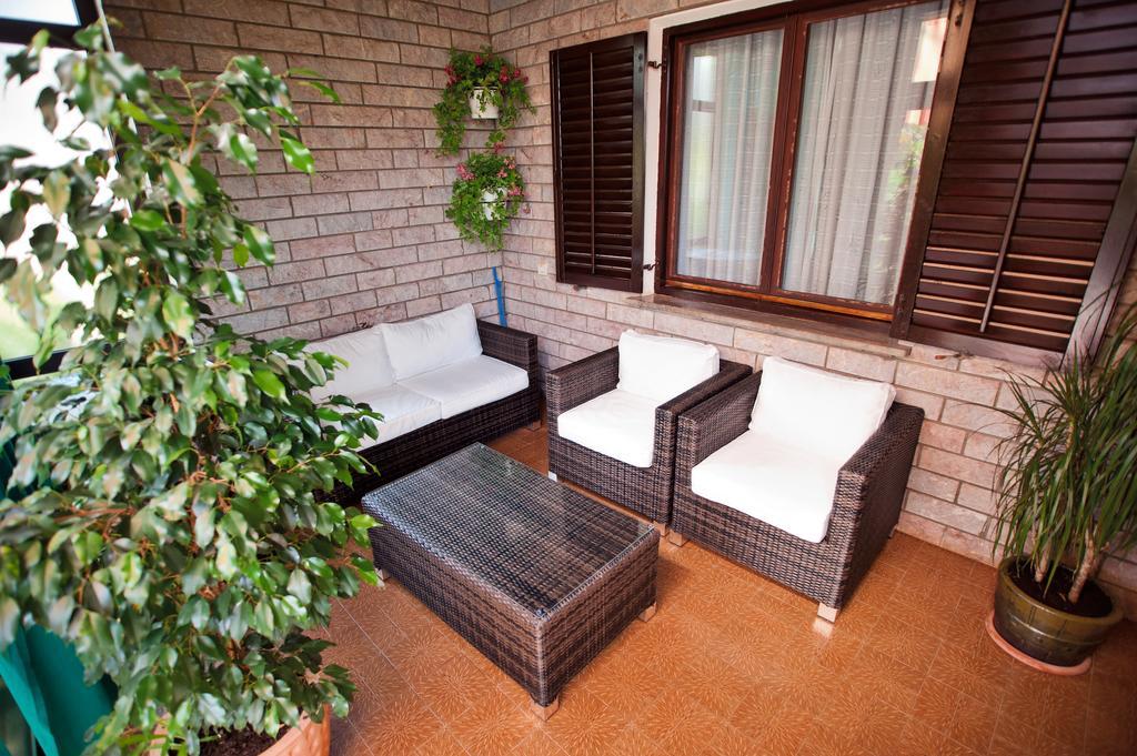 אומאג Marija Rooms & Apartments מראה חיצוני תמונה